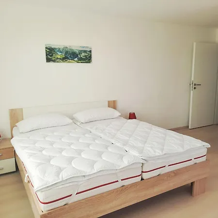 Anker Apartment *